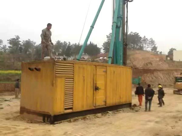 平桥如何判断水冷式机油散热器密封件是否需要更换?